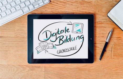 Ipad mit Logo Arbeitskreis Grundschule