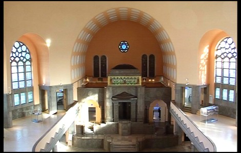 Ausstellung Alte Synagoge Essen in der Totalen